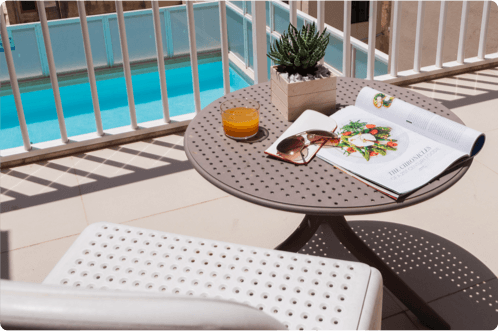 Table, juice and plant
