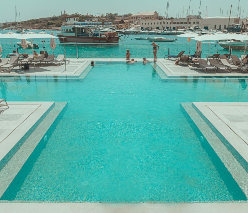 St hotels outdoor pool and facilities