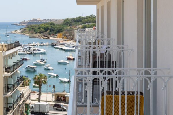 Standard-Sea-View-01